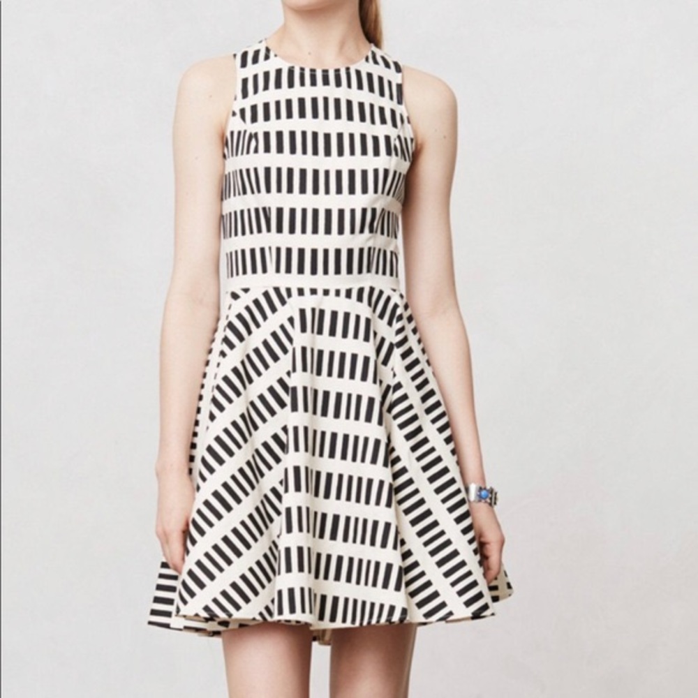 Dusen Dusen Dress